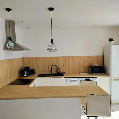 Le 109 : Calme, Terrasse, Garage Et Confort En Pleine